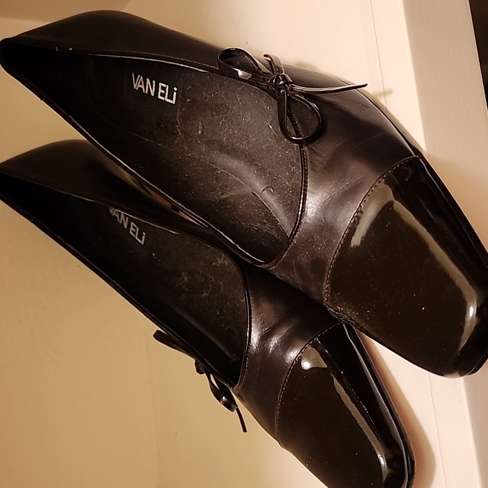 VAN ELI. brown Pumps 10.5 Narrow